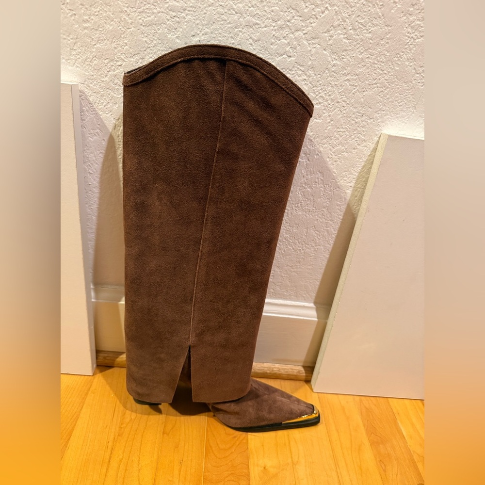 NWOT SCHUTZ Brown Suede Knee Boots with Gold Toe Accent
